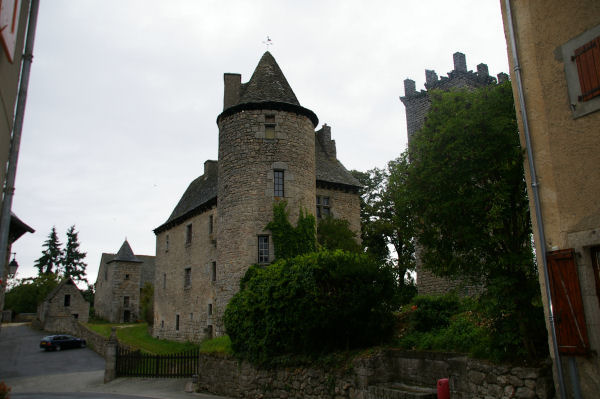 Le chateau de Snergues