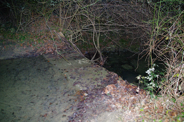 Passage  gu sur le ruisseau de Limoux