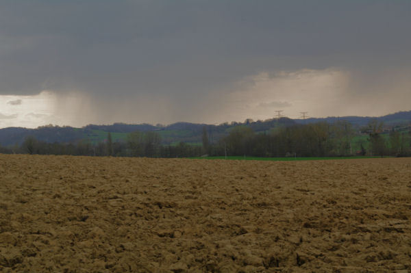 Le temps se gate de l_autre cot de la valle de la Save