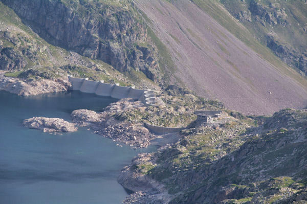 Le barrage et le Refuge de Migoulou